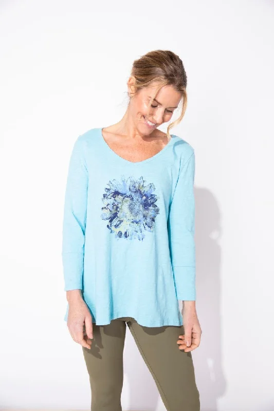 V-Neck Tunic 3/4 Sleeve Slub Tee Stamp Flower in Sky by Escape