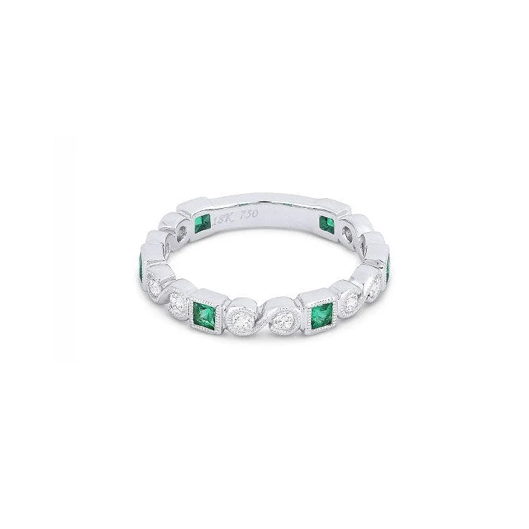 LaViano Fashion 18K White Gold Emerald and Diamond Band