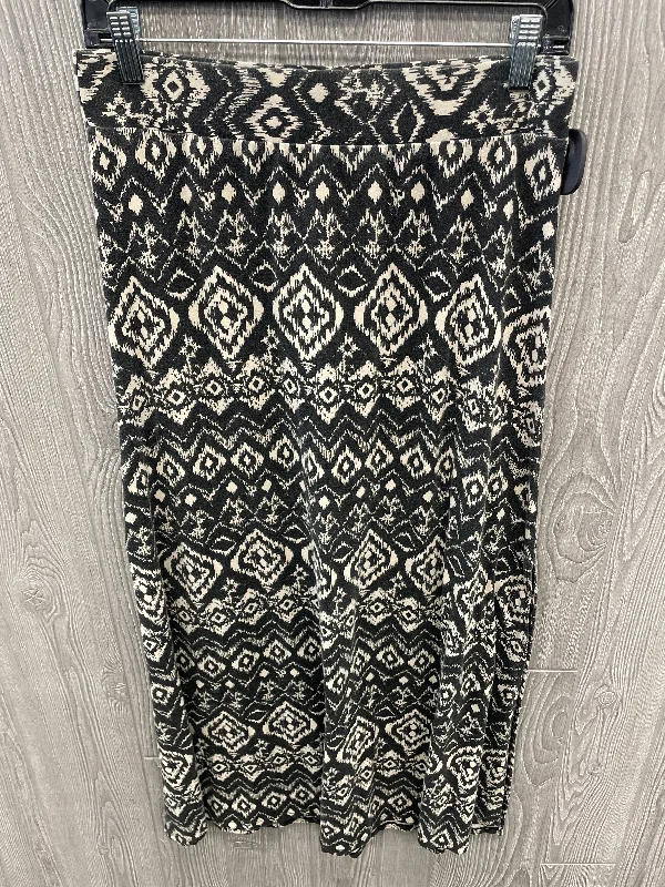 Skirt Maxi By Maurices In Black, Size: 4