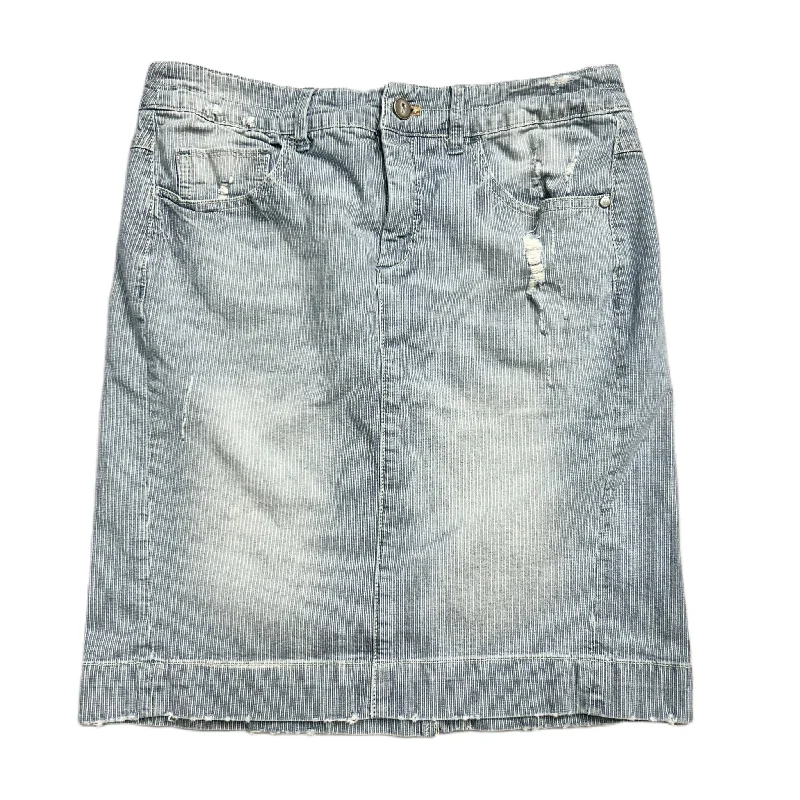 Skirt Mini & Short By Pilcro In Blue Denim, Size: 8