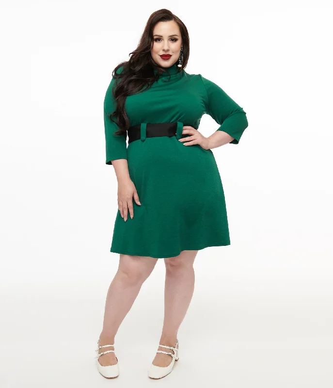 Smak Parlour Plus Size 1960s Emerald & Black Belted A-Line Dress